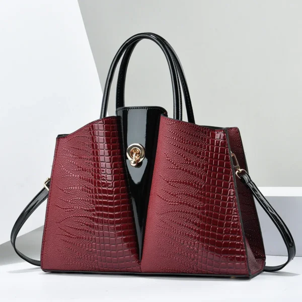 Bolsa Feminina Classic Retro Luxe – Estilo Atemporal com Espaço e Sofisticação - Image 11