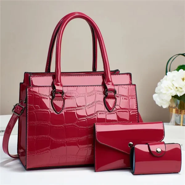 Bolsa  Feminina Bright Croco Lux – Elegância com Personalidade e Alta Capacidade - Image 6