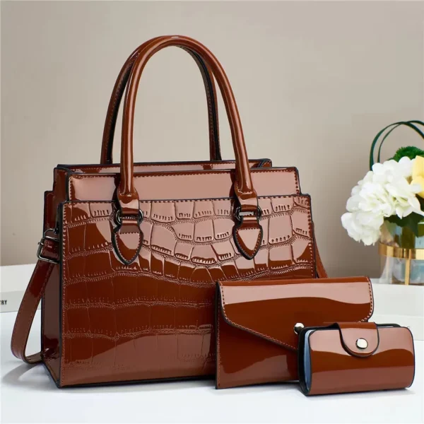 Bolsa  Feminina Bright Croco Lux – Elegância com Personalidade e Alta Capacidade - Image 7
