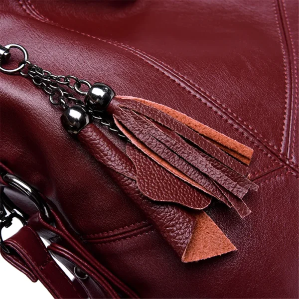 Bolsa Feminina Luxe Tassel VANDERWAH – Estilo Sofisticado com Toque Despojado para Mulheres Modernas - Image 6