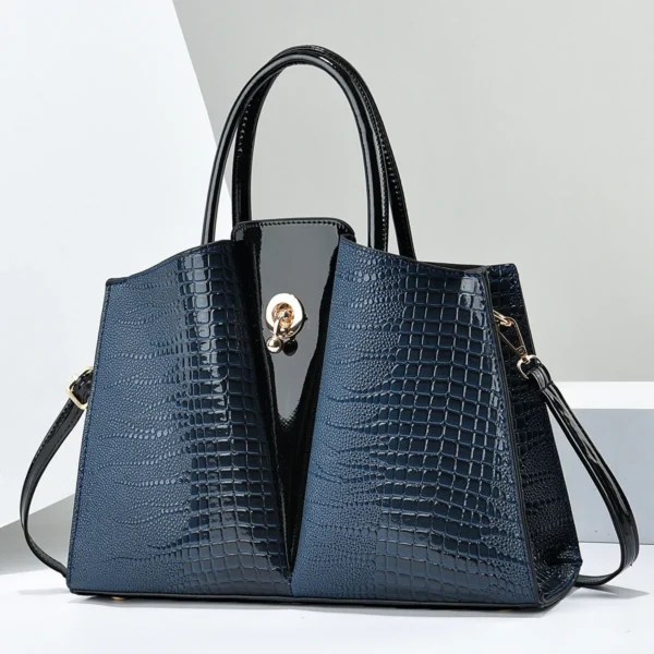 Bolsa Feminina Classic Retro Luxe – Estilo Atemporal com Espaço e Sofisticação - Image 8